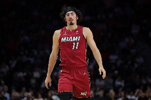 正负值+43！斯波：哈克斯打得很有侵略性 说他表现出色都算保守了