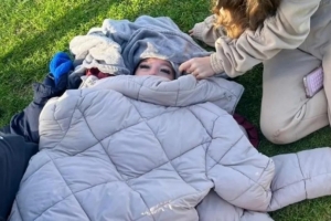 BBC：女王公园后卫比赛受伤苦等救护车10小时才到，卫生大臣致歉