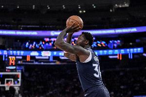 正负值+39！兰德尔半场9中5贡献15分9板10助准三双