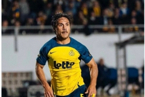 阿根廷官方：后卫凯文-麦卡利斯特补招进入球队本期名单