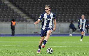 记者：和拜仁、多特竞争，莱比锡致力于签下柏林赫塔小将艾希霍恩