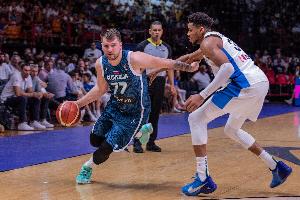 主动联系湖人！Shams：独行侠本能用东契奇换7-8首轮 甚至换字母