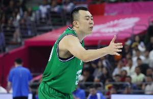 沈阳日报：韩德君“最后一舞”笑别赛场