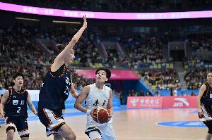 状态不在！韩旭13中4&三分2中0仅得8分8板1助2帽 出现3次失误