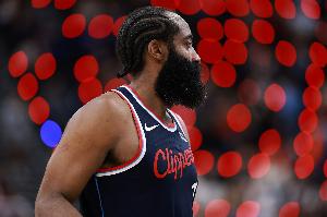 祖上穷系列！哈登成为快船队史首位砍下40+三双的球员