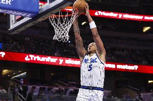 场均21.7分8.7板！明天魔术客战火箭 班凯罗因左腹股沟拉伤缺阵