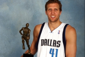 被黑八！德克：07年成了MVP但我很难受 拿奖后立马飞回了家