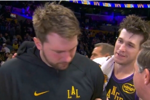 里夫斯：干得漂亮朋友 东契奇：他想成为我朋友但我并不允许